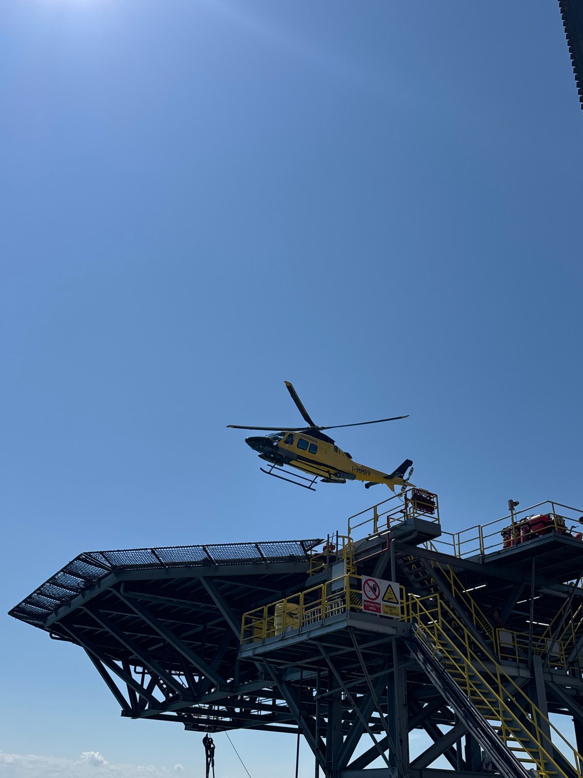 Helicopter operates near offshore platform in Italian waters