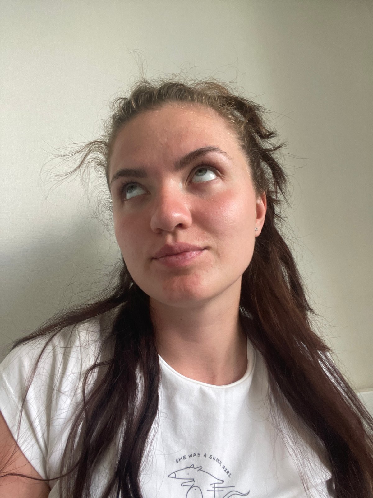Young Woman Documents Daily Life Across Moscow Morning Hours