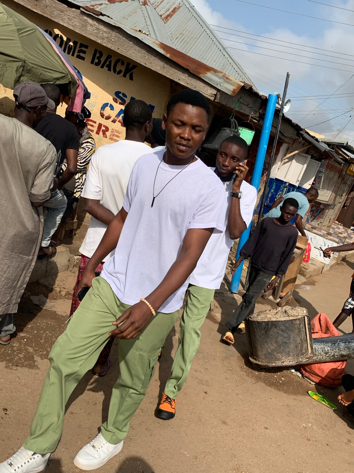 Street and market life in Gura Top, Nigeria
