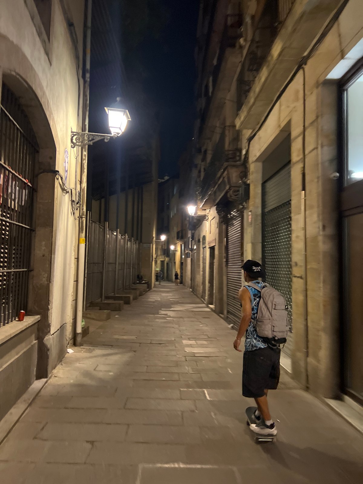 Night walk through Barcelona's old town, Gothic Quarter