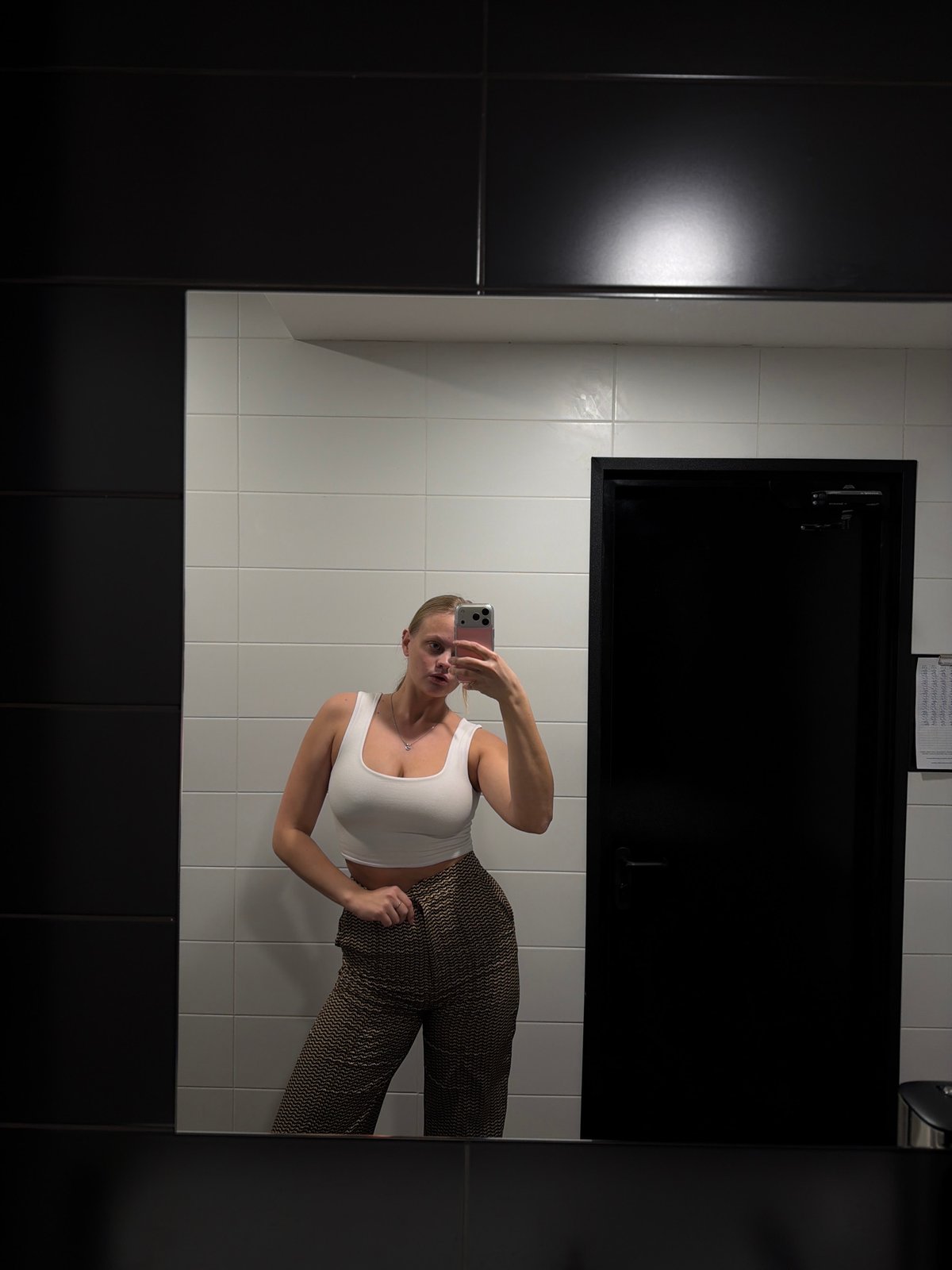 Woman documents daily moments through selfies in Izhevsk