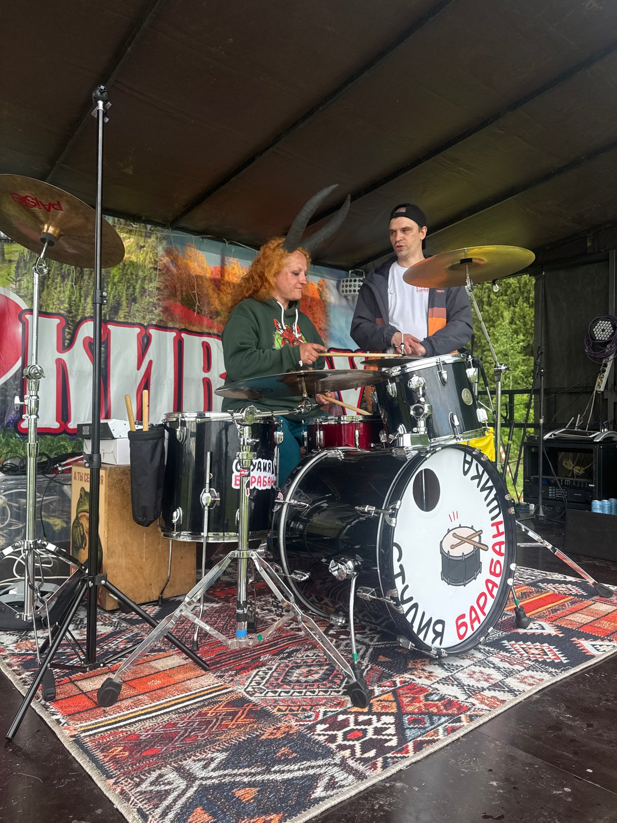 Outdoor drum performances draw crowds in Большая Кивара, Russia