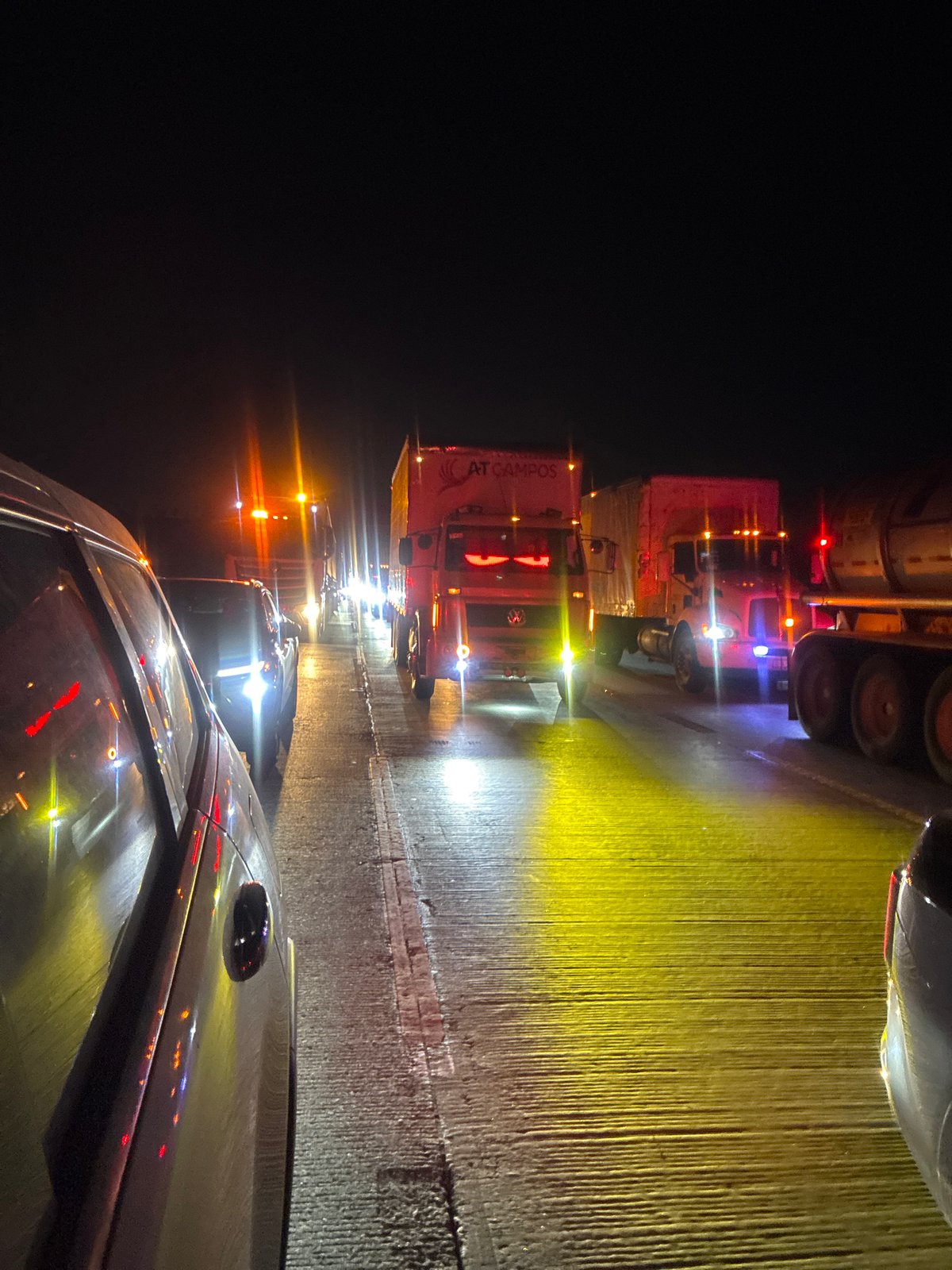 Nighttime traffic observed in Santiago Tlapanaloya, Mexico
