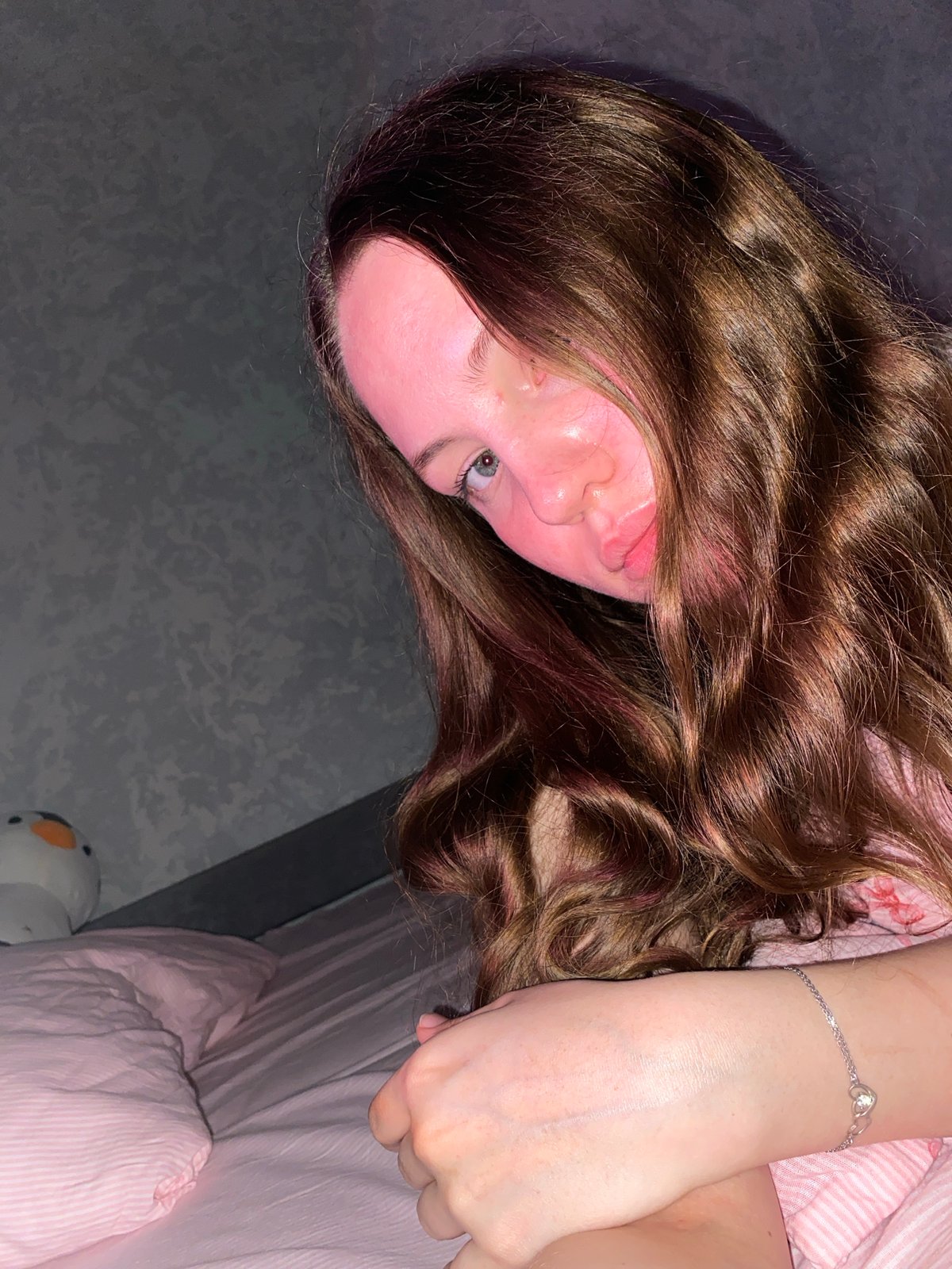 Private portraits captured in Izhevsk bedroom setting