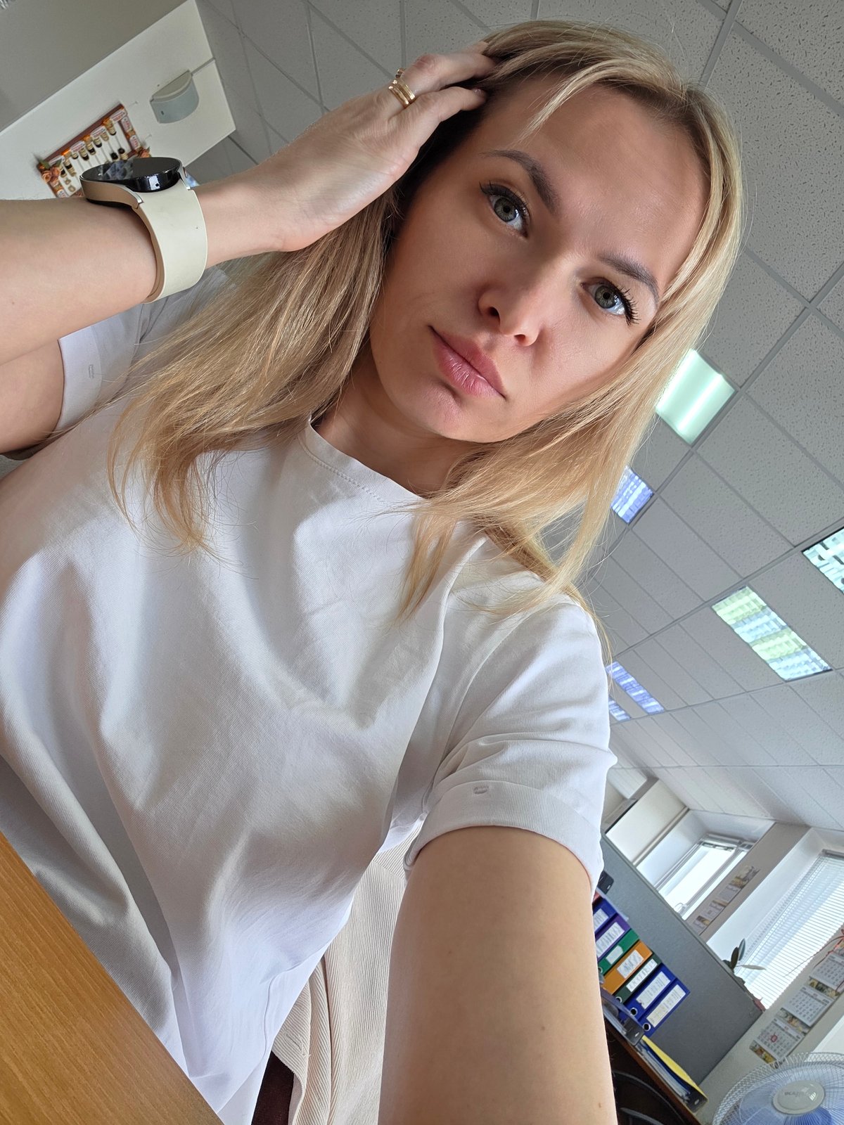 Morning scenes captured in Chaikovsky: office stress, memorial models