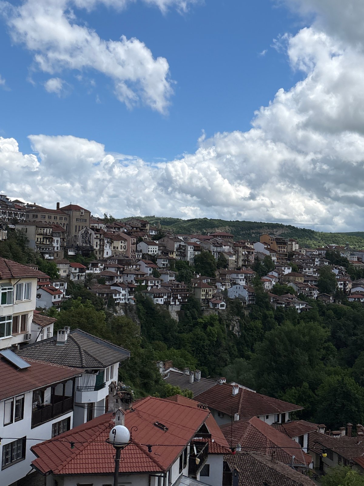 Morning scenes captured in Veliko Tarnovo's hillside neighborhoods