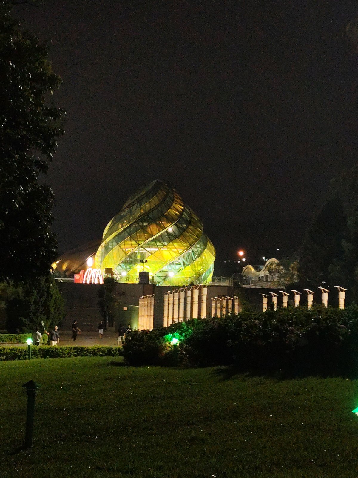 Evening recreation captured at illuminated Da Lat park