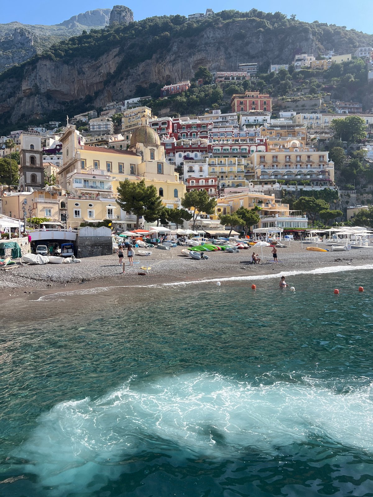 Morning coastal scenes documented in Arienzo, Italy