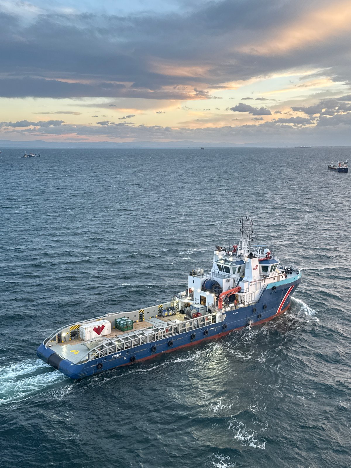 Supply vessels operate in choppy Italian waters
