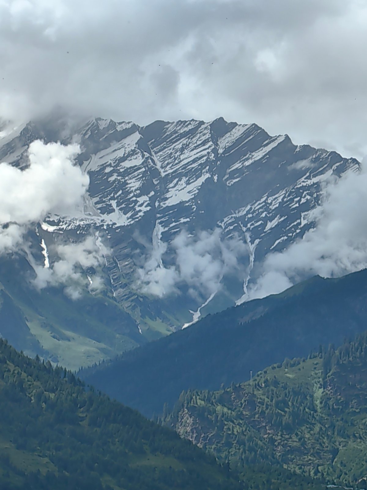 Himalayan views and a low-key meal in Vashisht