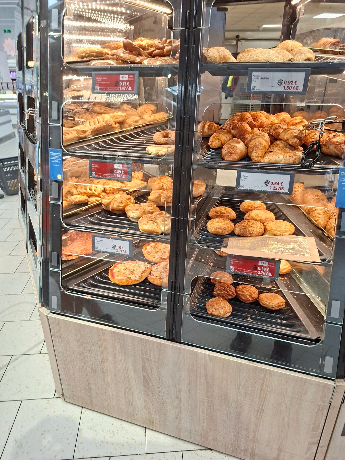 Self-service bakery display documented in Plovdiv, Bulgaria