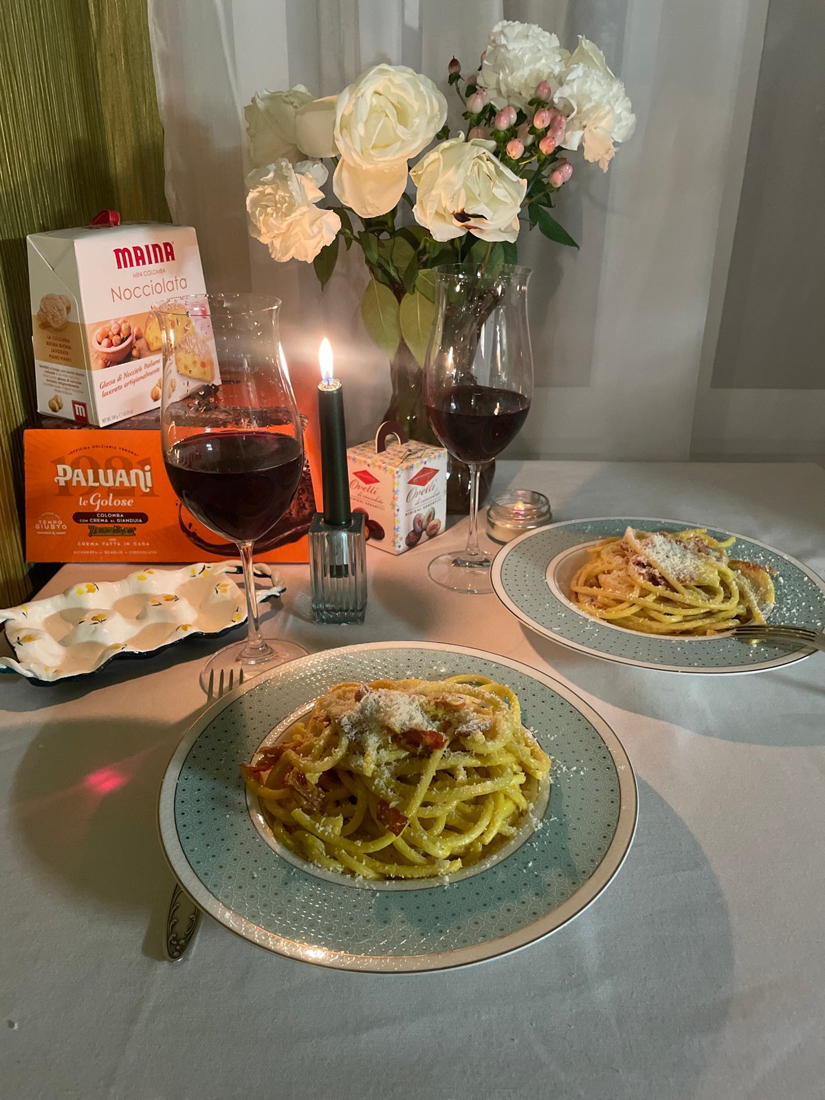 Home cooking documented in Khimki: pasta and prosciutto preparation