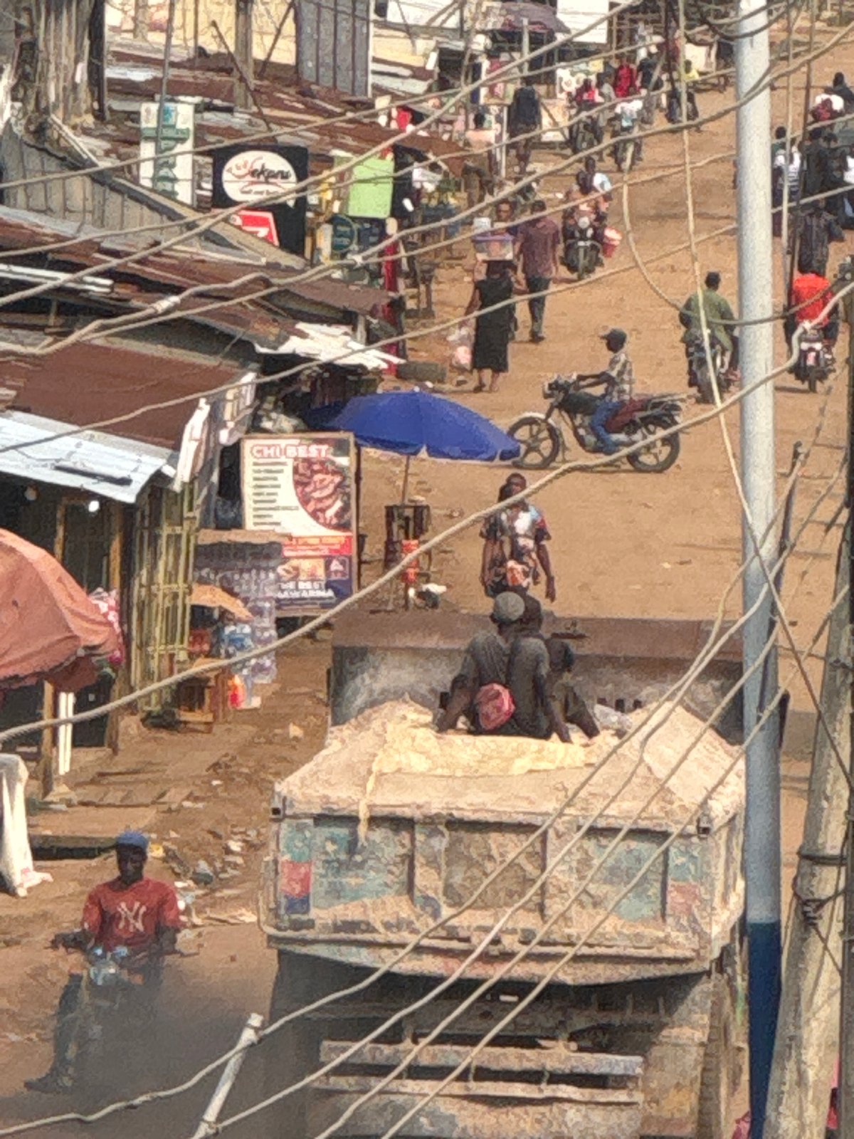 Busy outdoor market scene documented in Ihiagwa, Nigeria