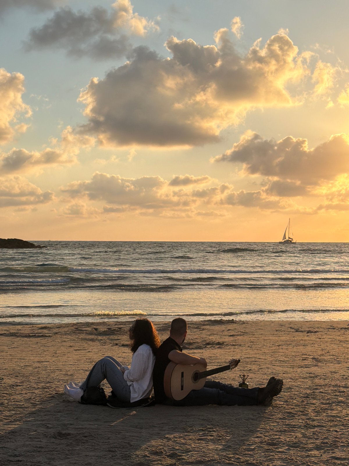 Jellyfish washes ashore on Tel Aviv beach