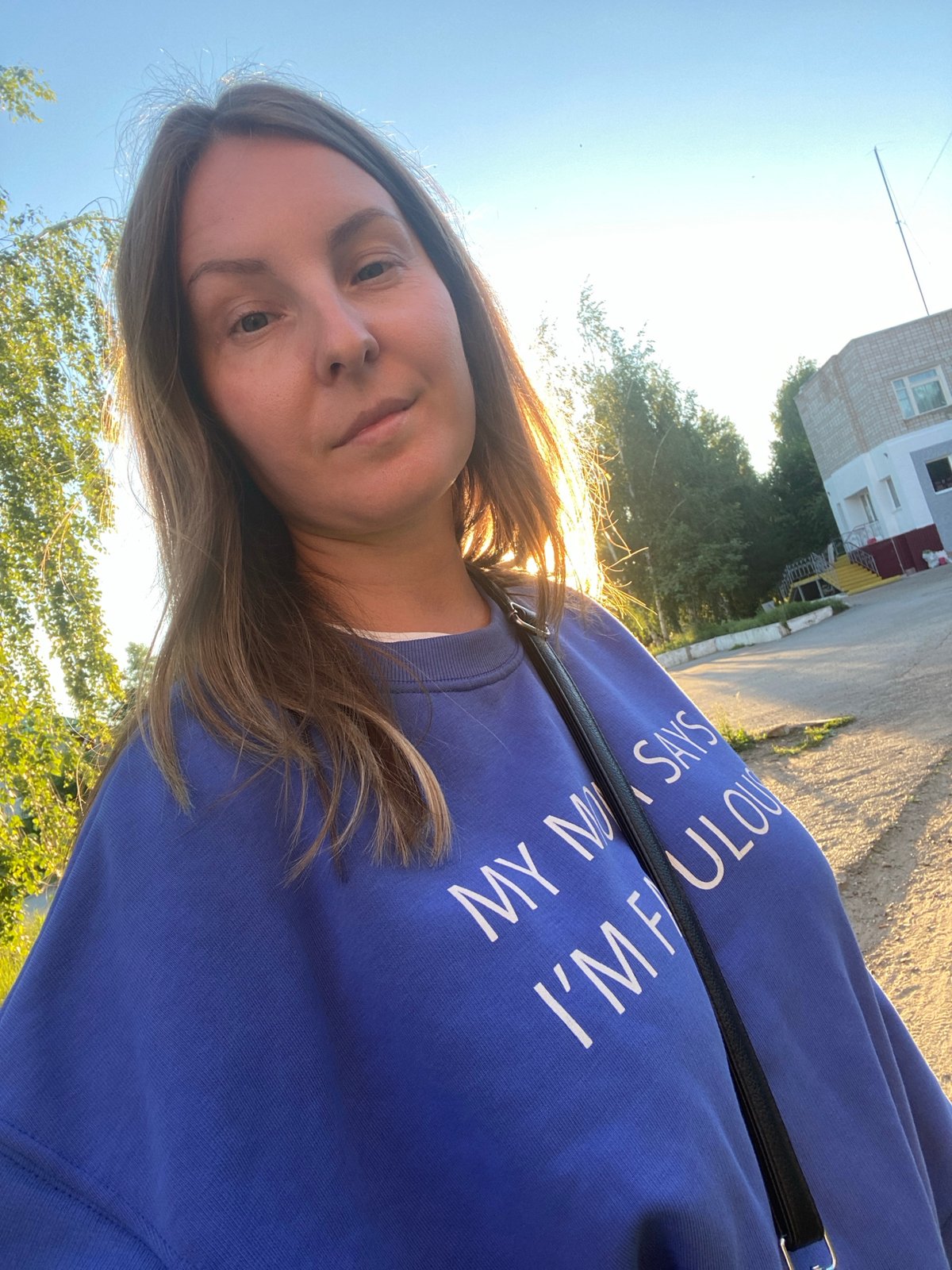 Daily life moments captured across Noviy, Russia afternoon