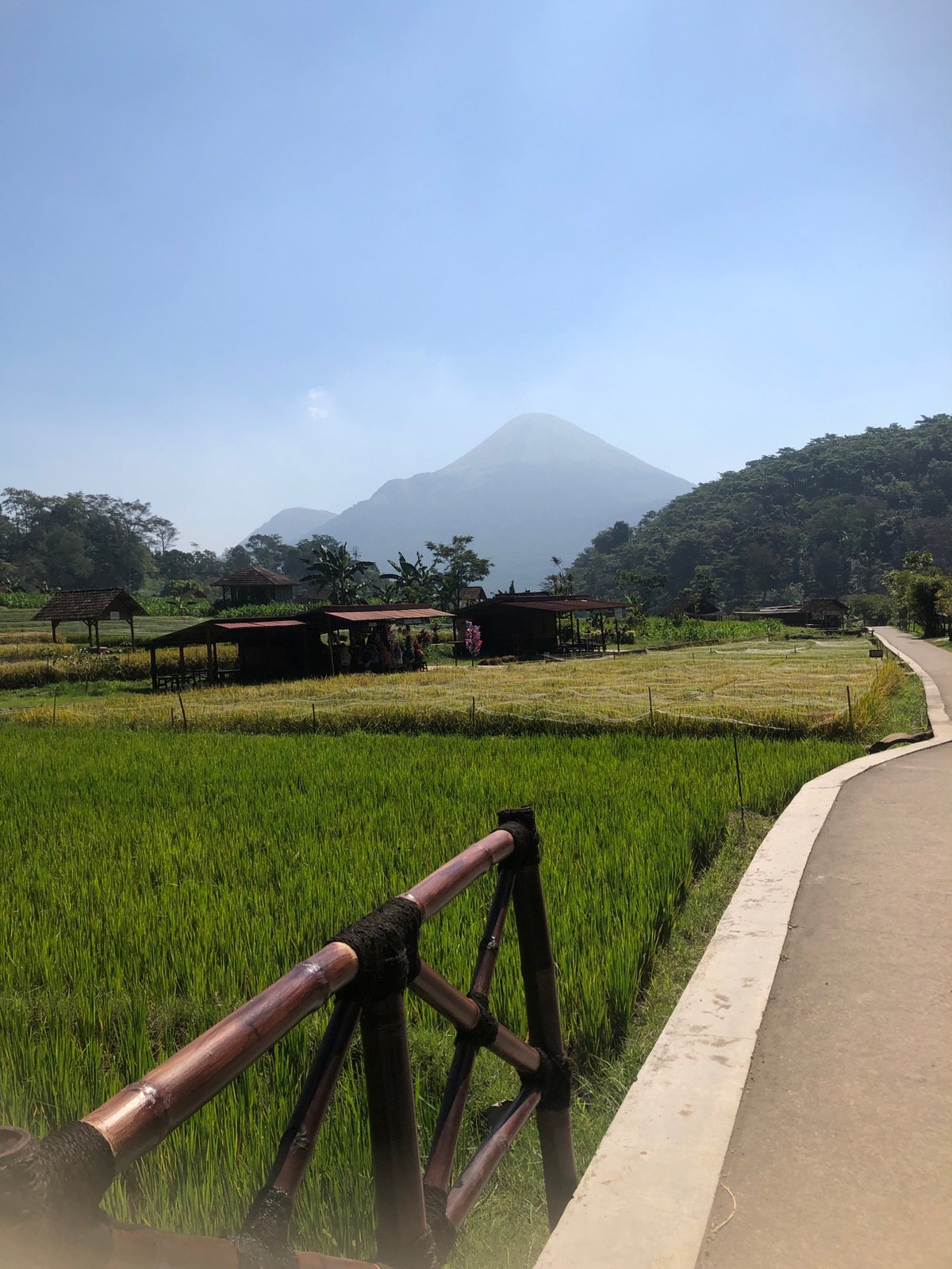 Rural scenery and leisure spots across East Java's hill resort area