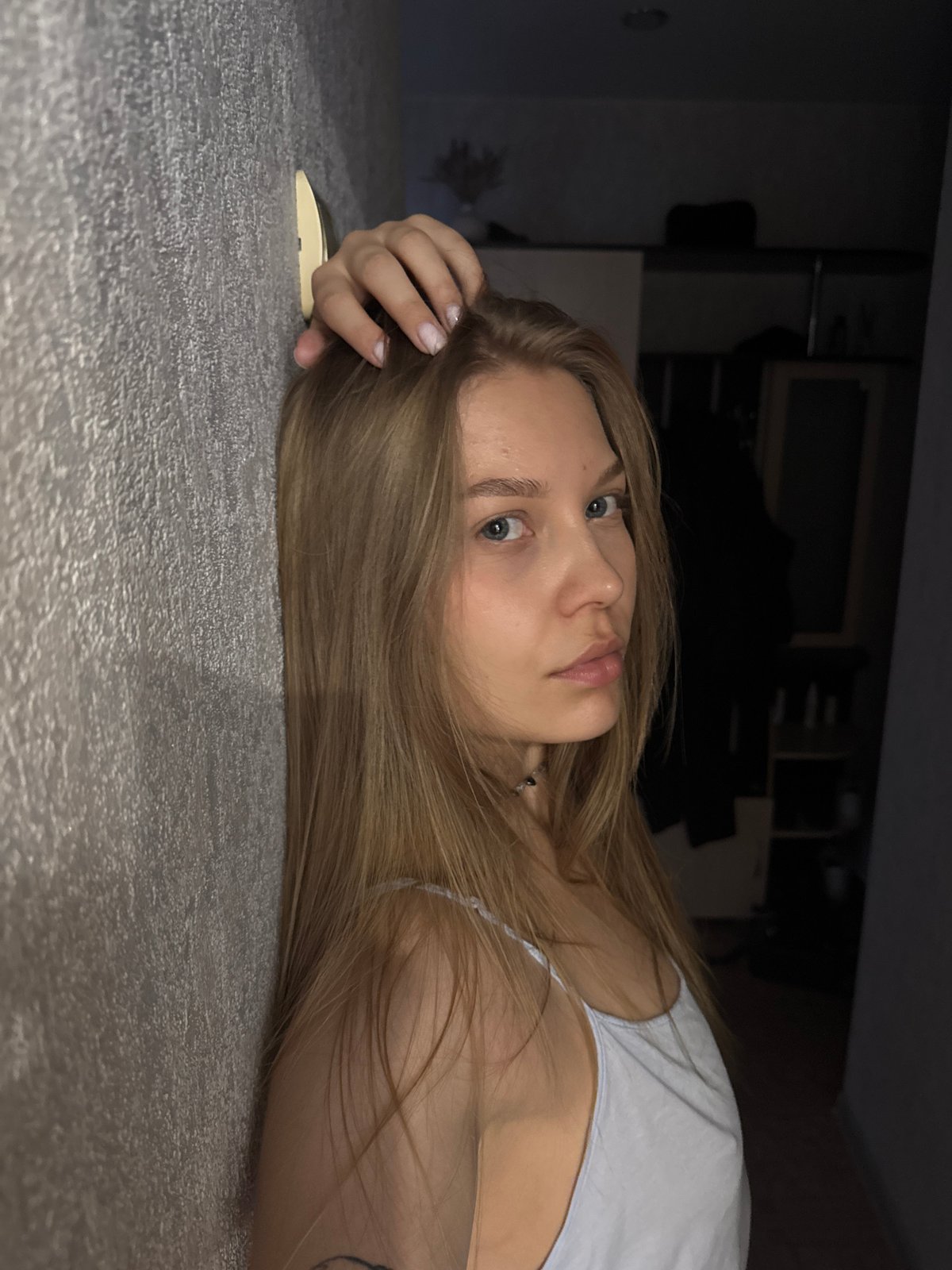 Spring day recreational activities documented across Chaikovsky, Russia