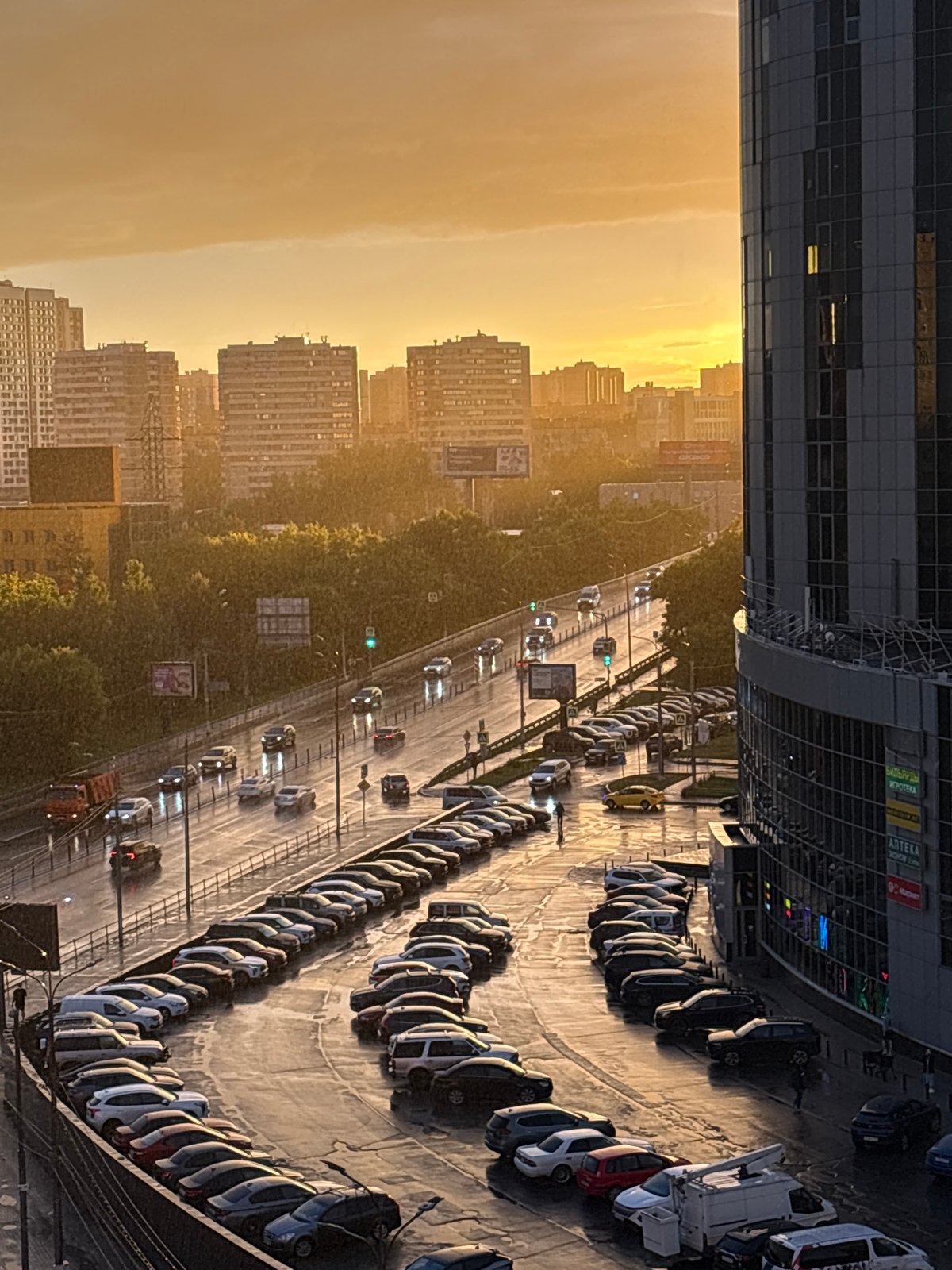 Mytishchi at golden hour, from rooftops to rainy streets