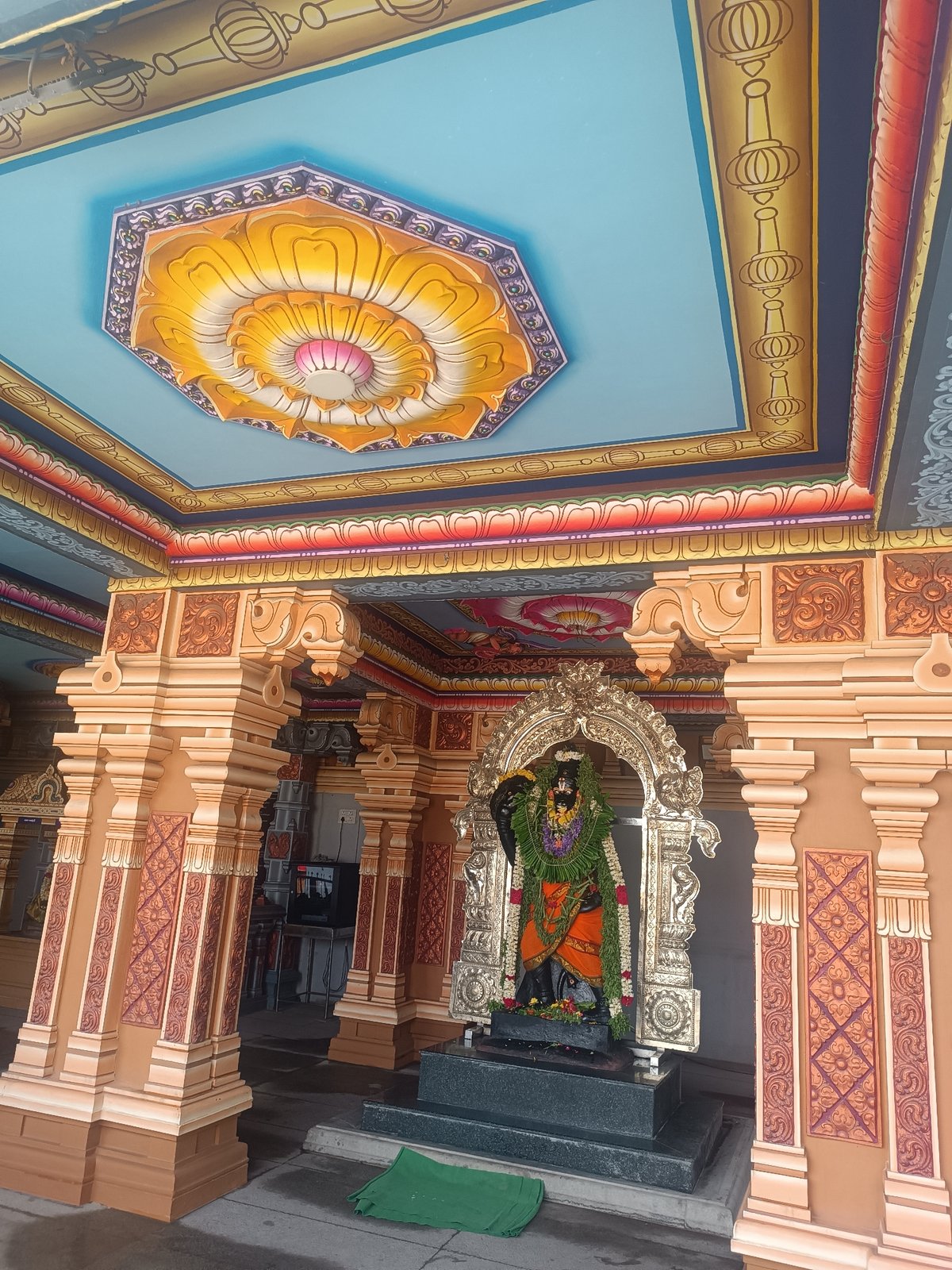 Hindu temple statues and ornate features documented in Chennai area