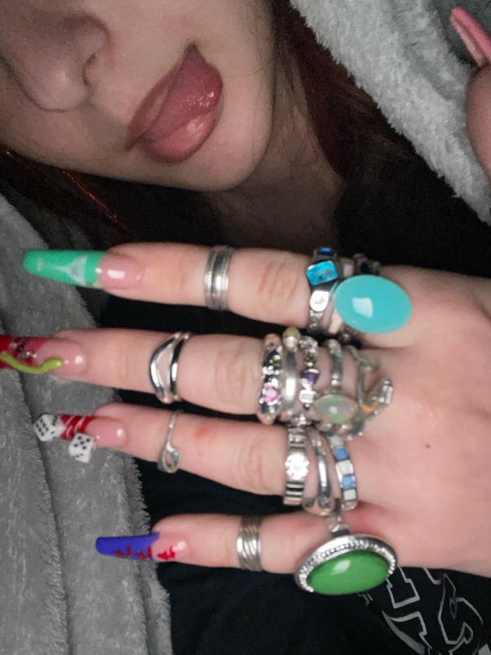Woman documents evening routine with distinctive jewelry in Ra'anana