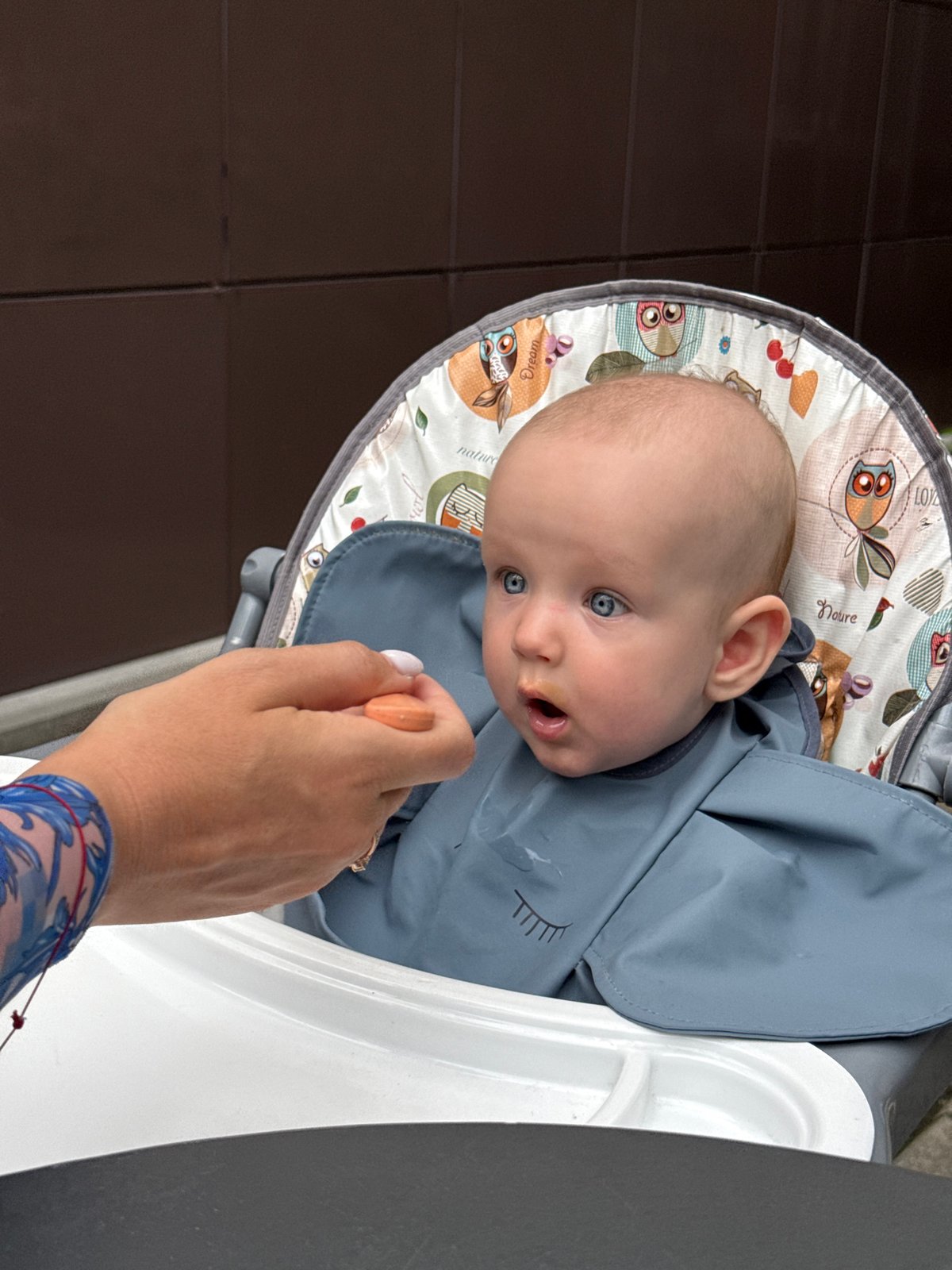 Baby's afternoon out in Sochi — café, stroller, city streets