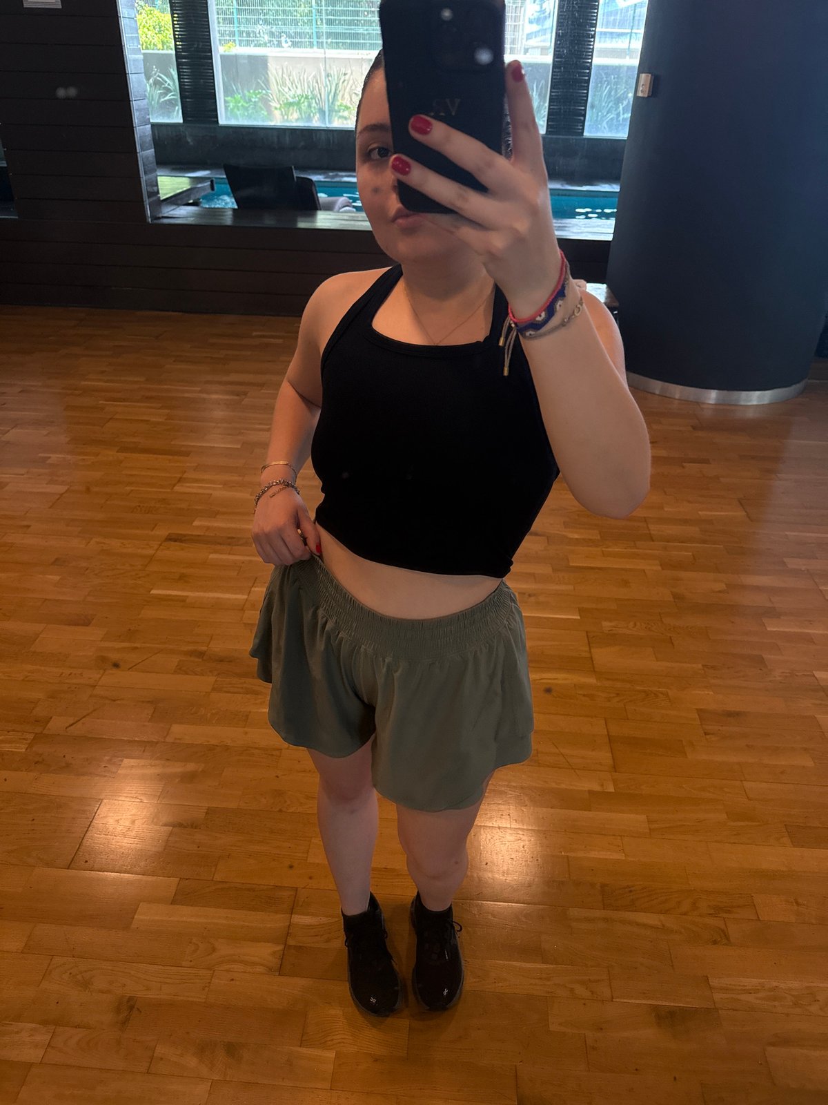 Gym selfie captured at Mexico City fitness center
