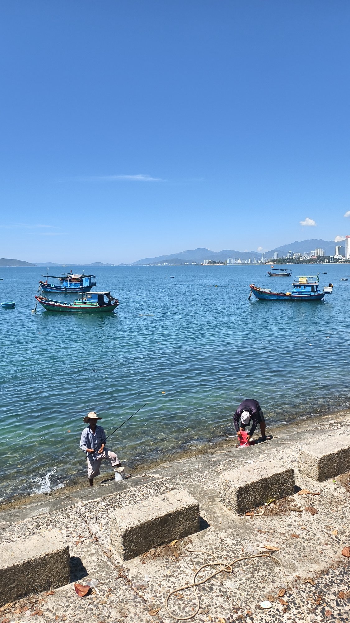 Morning fishing session captured along Nha Trang coast