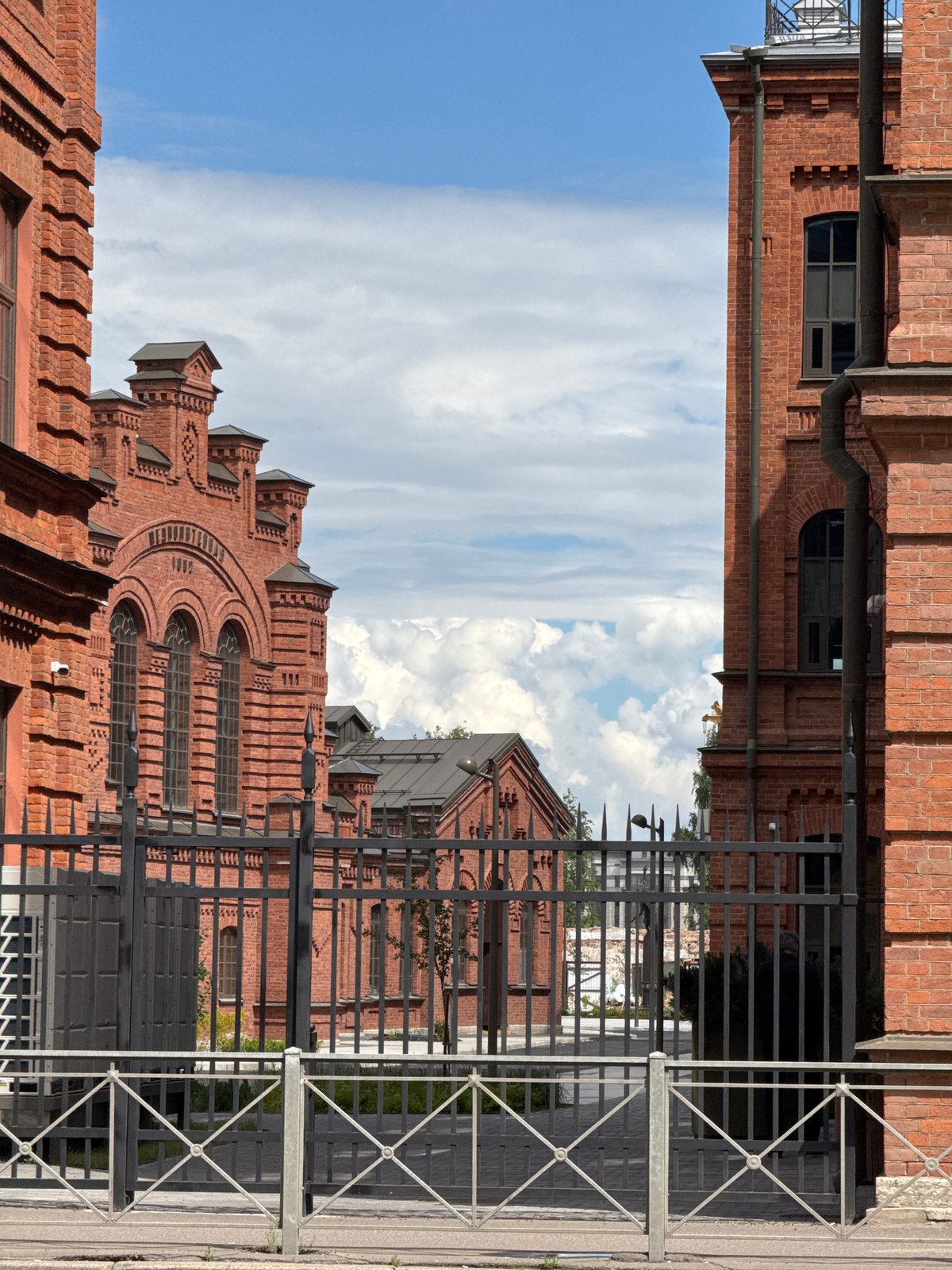 Street-level Saint Petersburg: brickwork, asphalt, and the metro