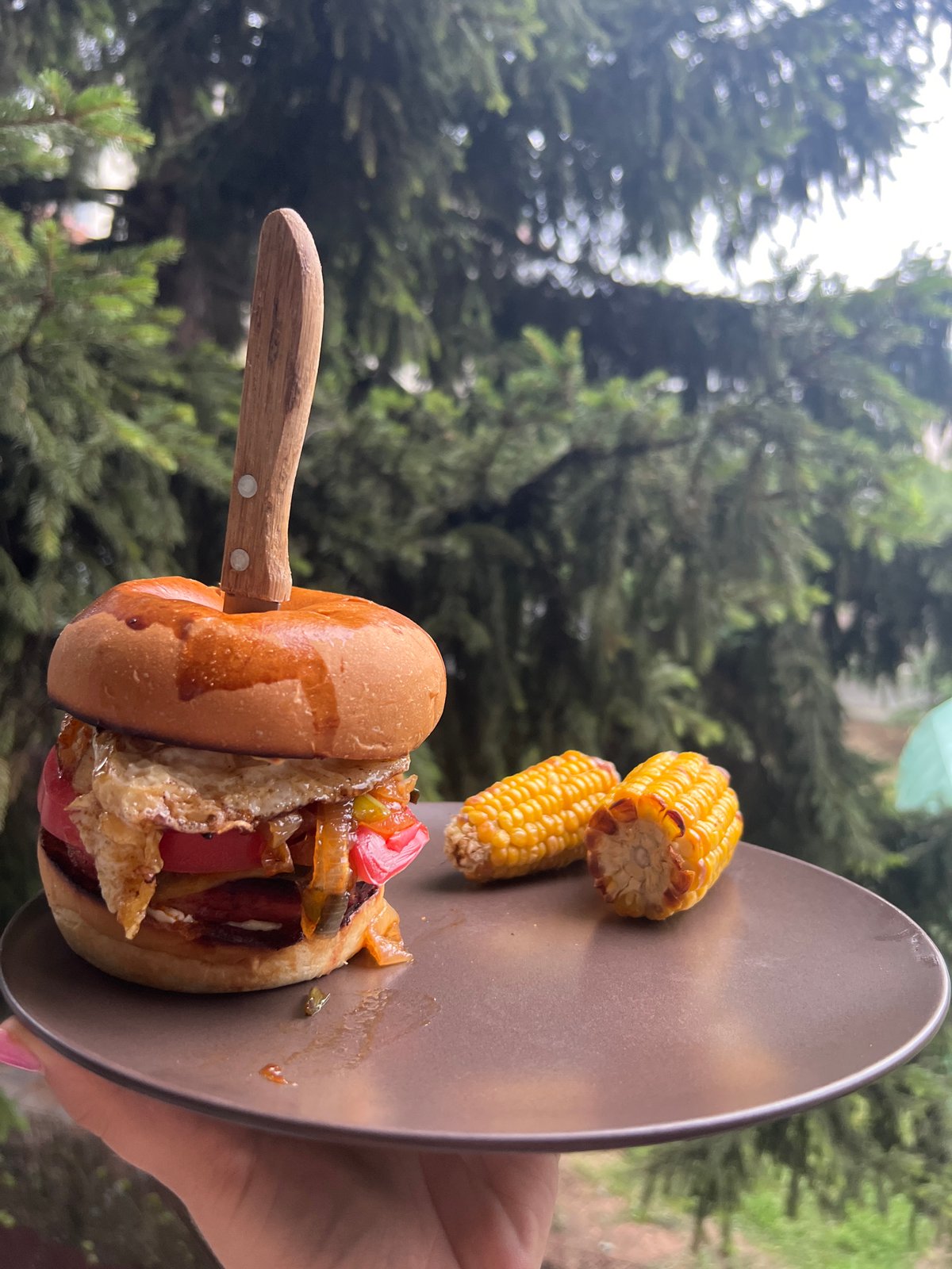 Burgers and ink: a casual Sofia evening in close-up