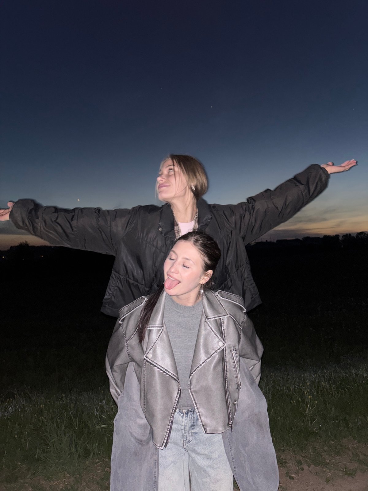 Young women pose for twilight photoshoot in Фоки, Russia