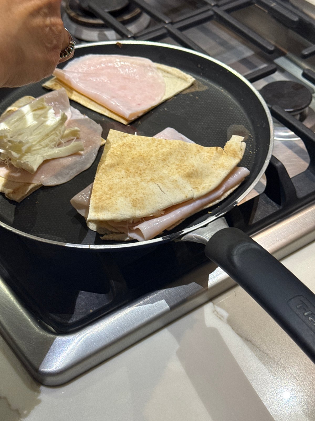 Late-night cooking captured in Mexican kitchen