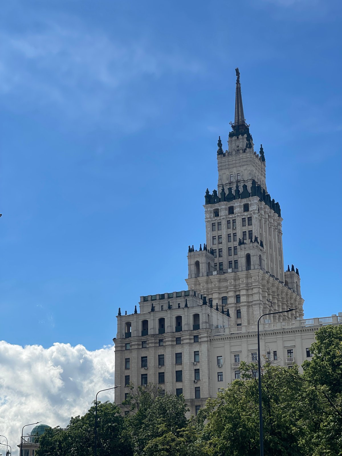 Moscow architecture and a live guitar set, mid-afternoon