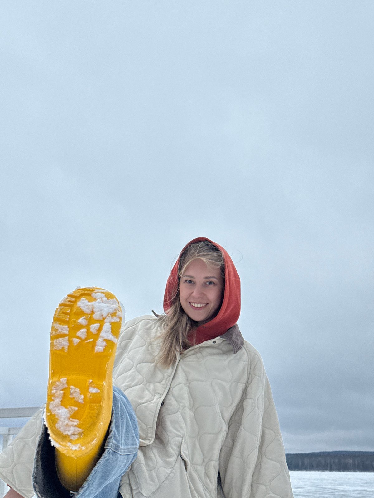 Friday morning life documented across snowy Chaikovsky, Russia