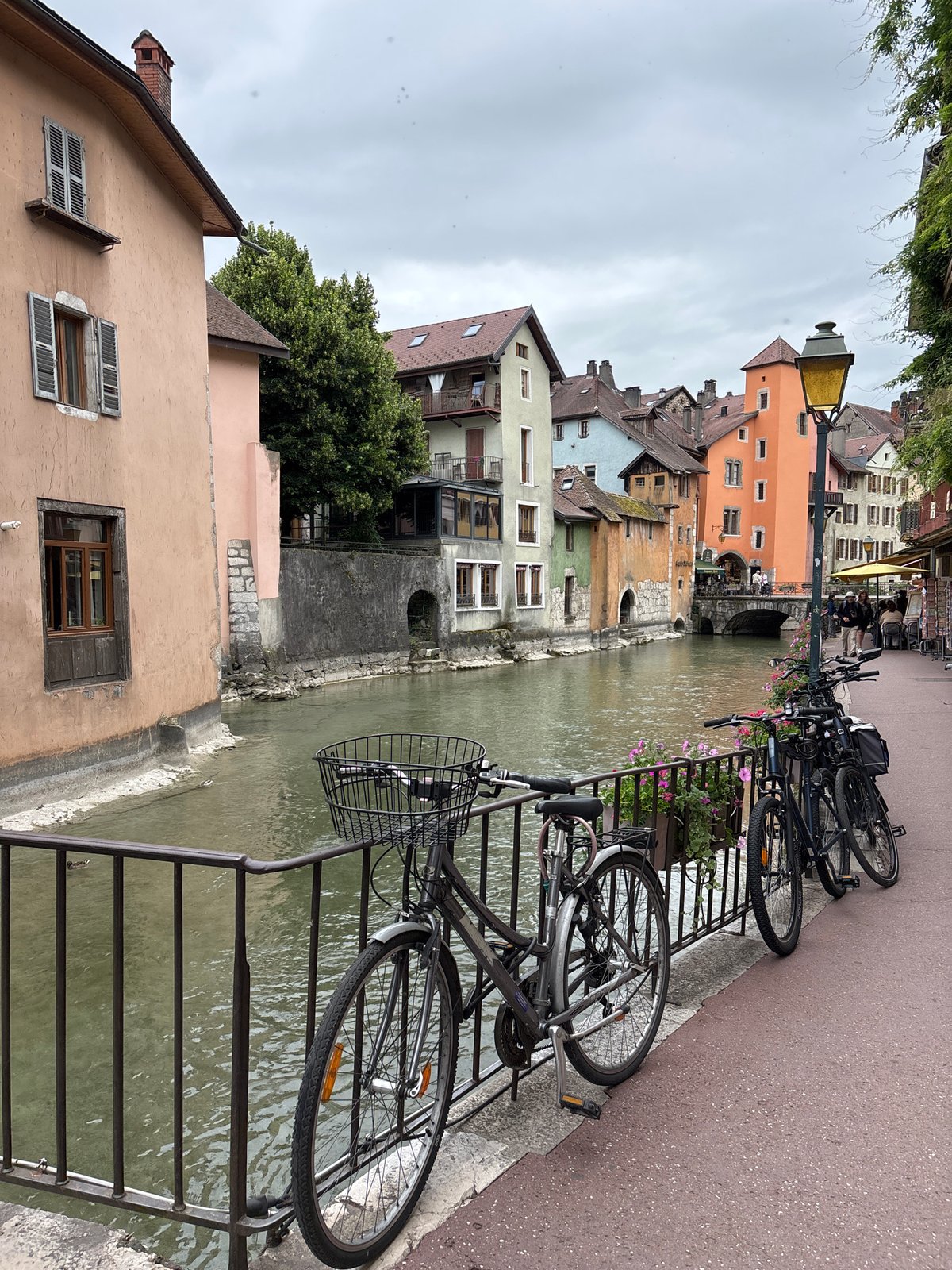 Tourist captures walking tour through Annecy's historic canals and landmarks
