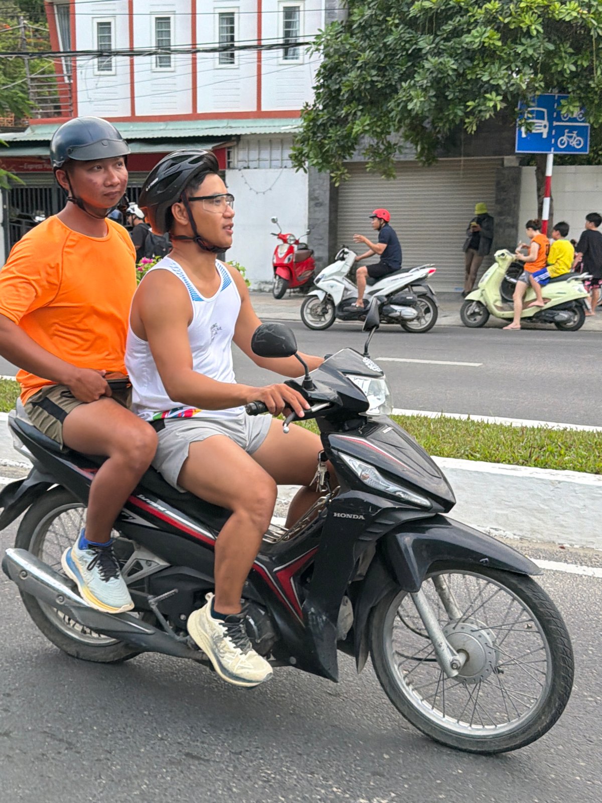Streets and shoreline: a morning snapshot of Nha Trang