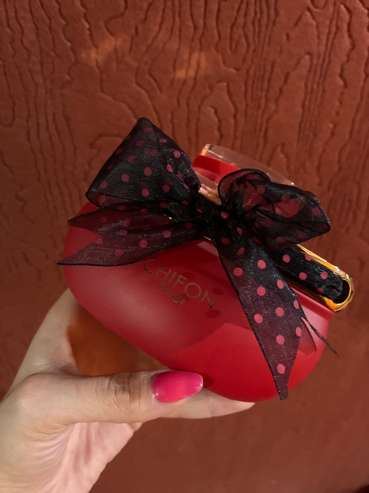 Evening pet moments and heart-shaped gift in Burgas