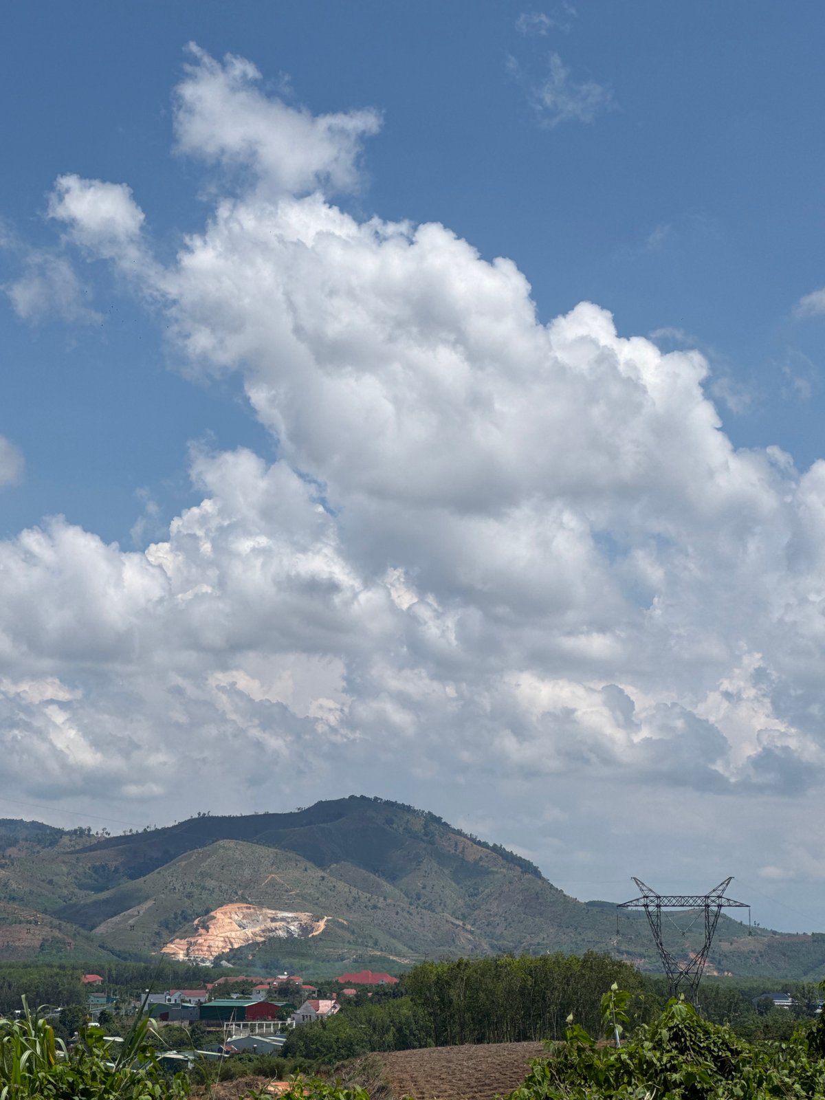 Morning landscape views documented in Bờ Y, Vietnam