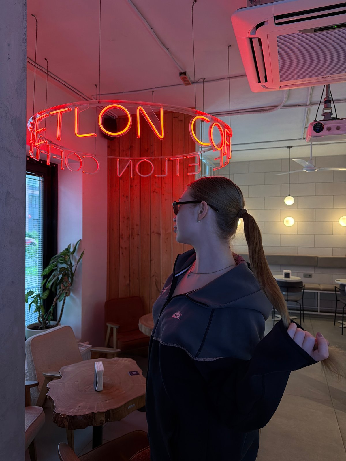 Coffee, mirrors, and a quiet morning in Shushary