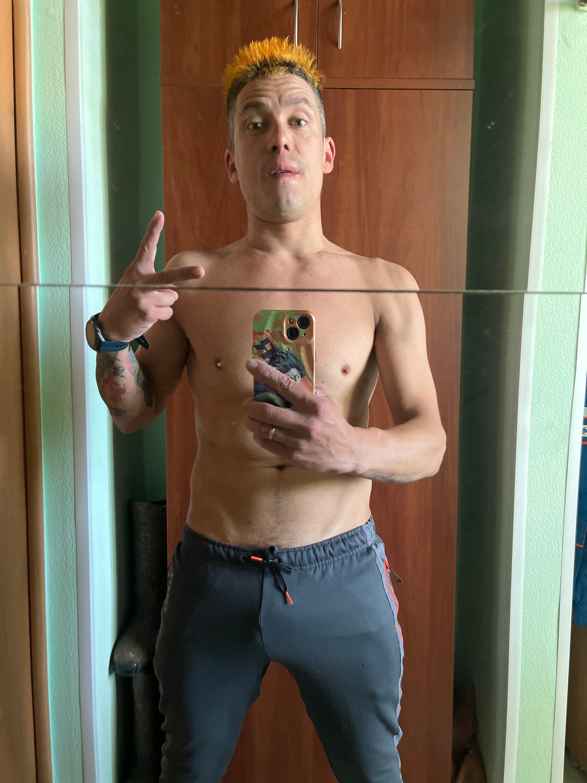 Orange-haired individual documented twice in Chaikovsky, Russia