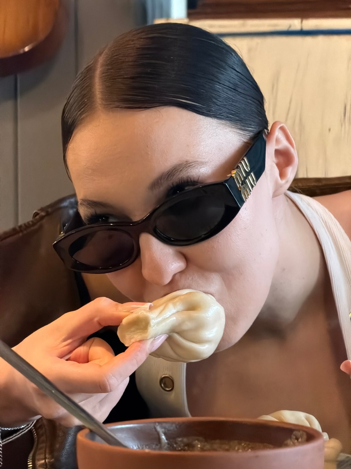 Casual café afternoon in Krasnogorsk with food, selfies, and décor