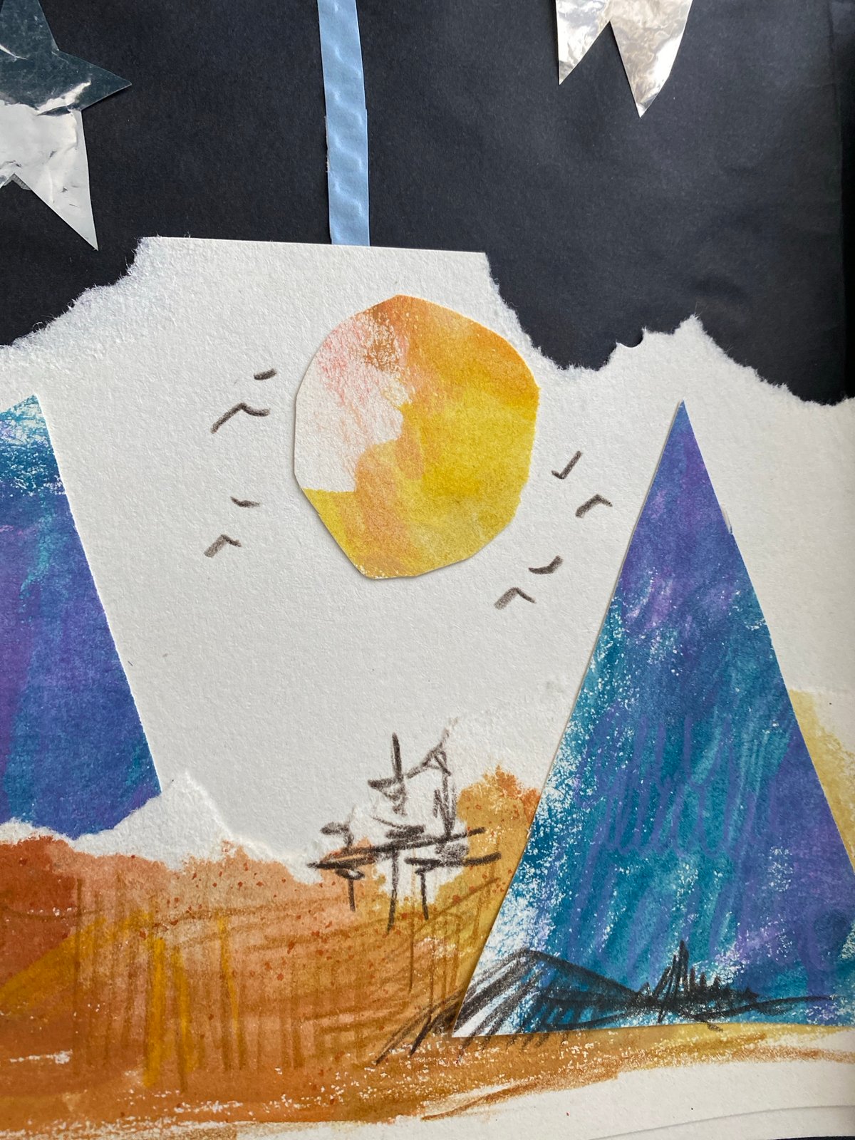 Artist creates mixed-media collages and drawings in Đà Lạt
