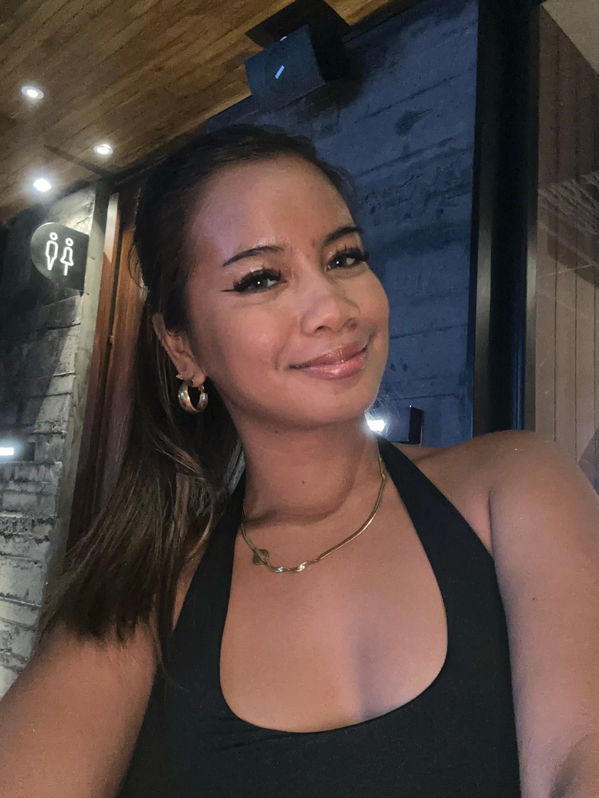 Friends gather for drinks at North Kuta bar establishment