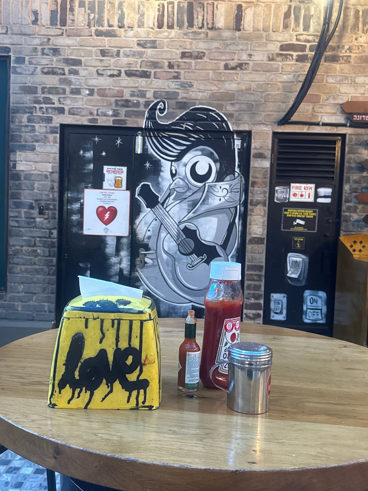Tel Aviv street life and dining scene documented