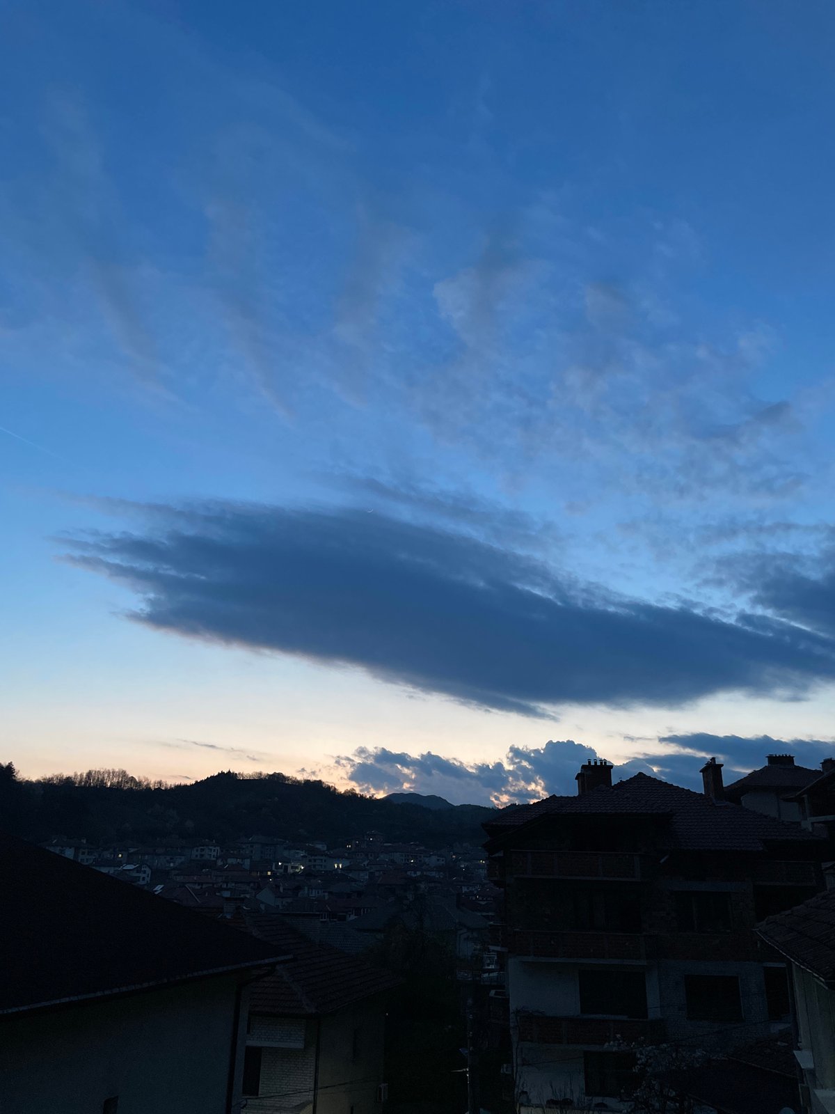 Evening sky transition documented over Zlatograd, Bulgaria