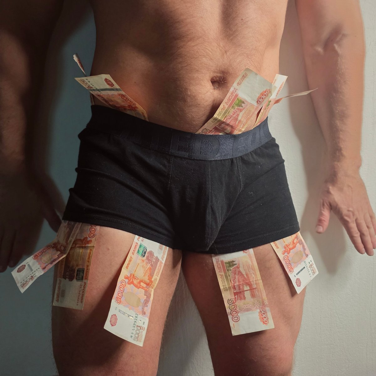Eclectic domestic moments documented across Saint Petersburg residences
