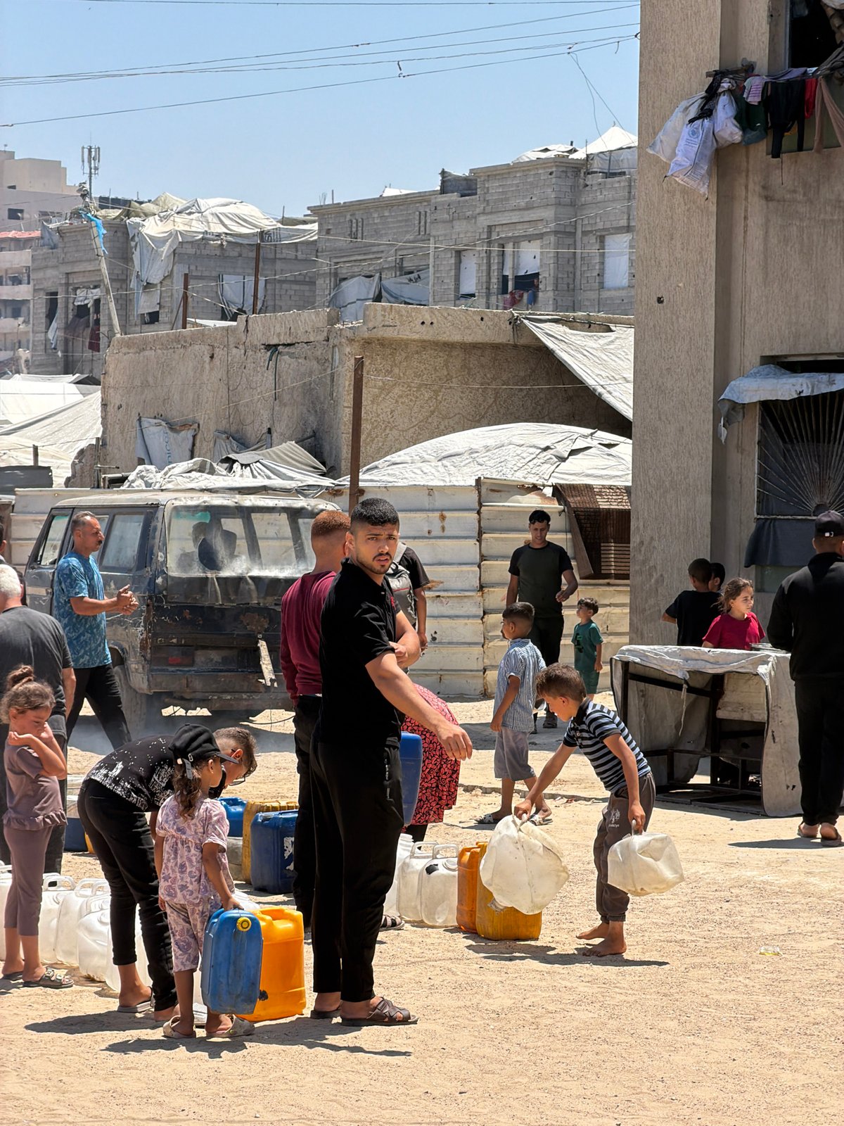Daily life continues in Gaza amid damaged infrastructure