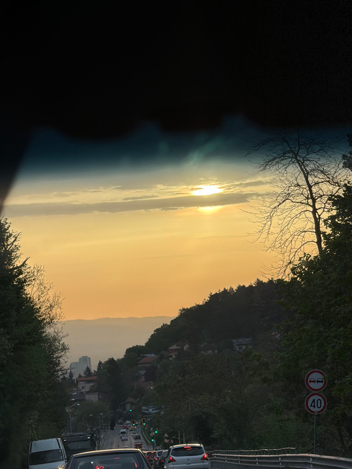 Evening traffic observed on Sofia street with speed limits