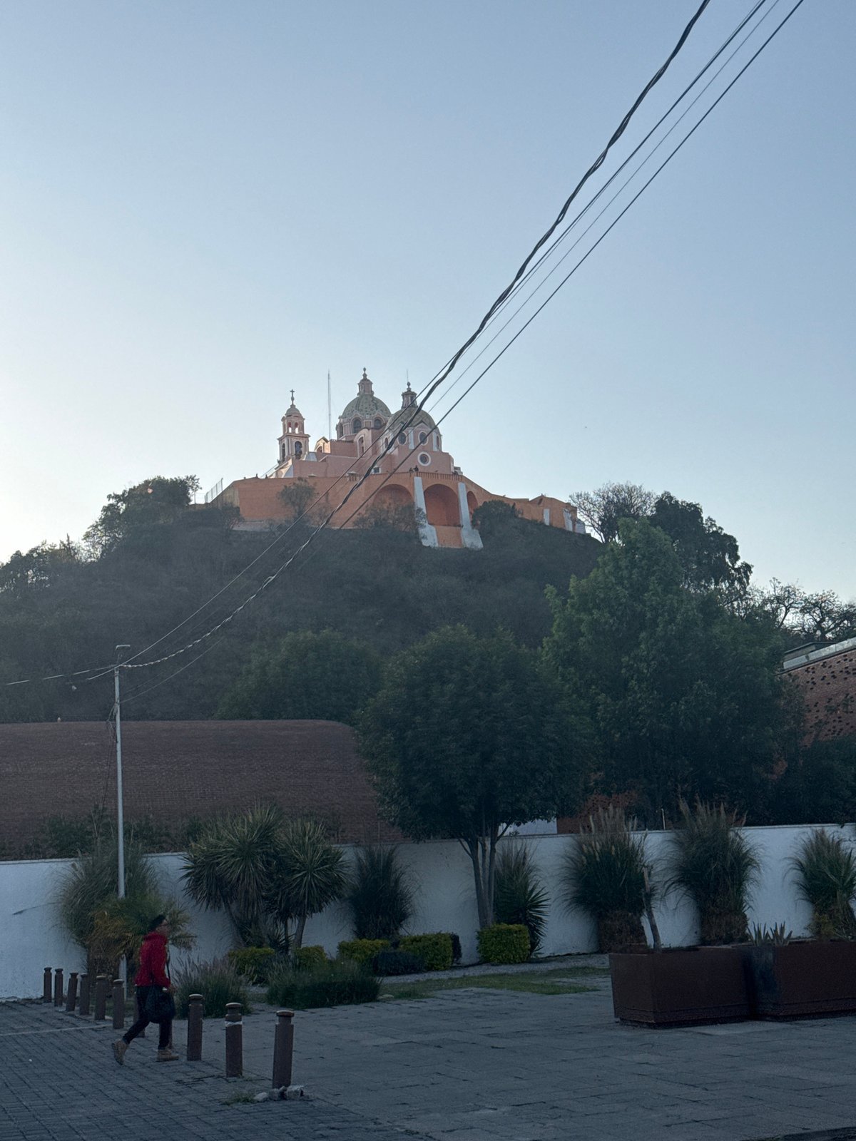 Late night photography tour captures historic Cholula church and streets