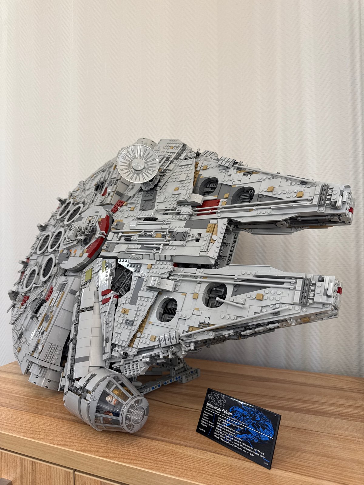 Lego Millennium Falcon, ceramic mug spotted in Krasnoyarsk morning