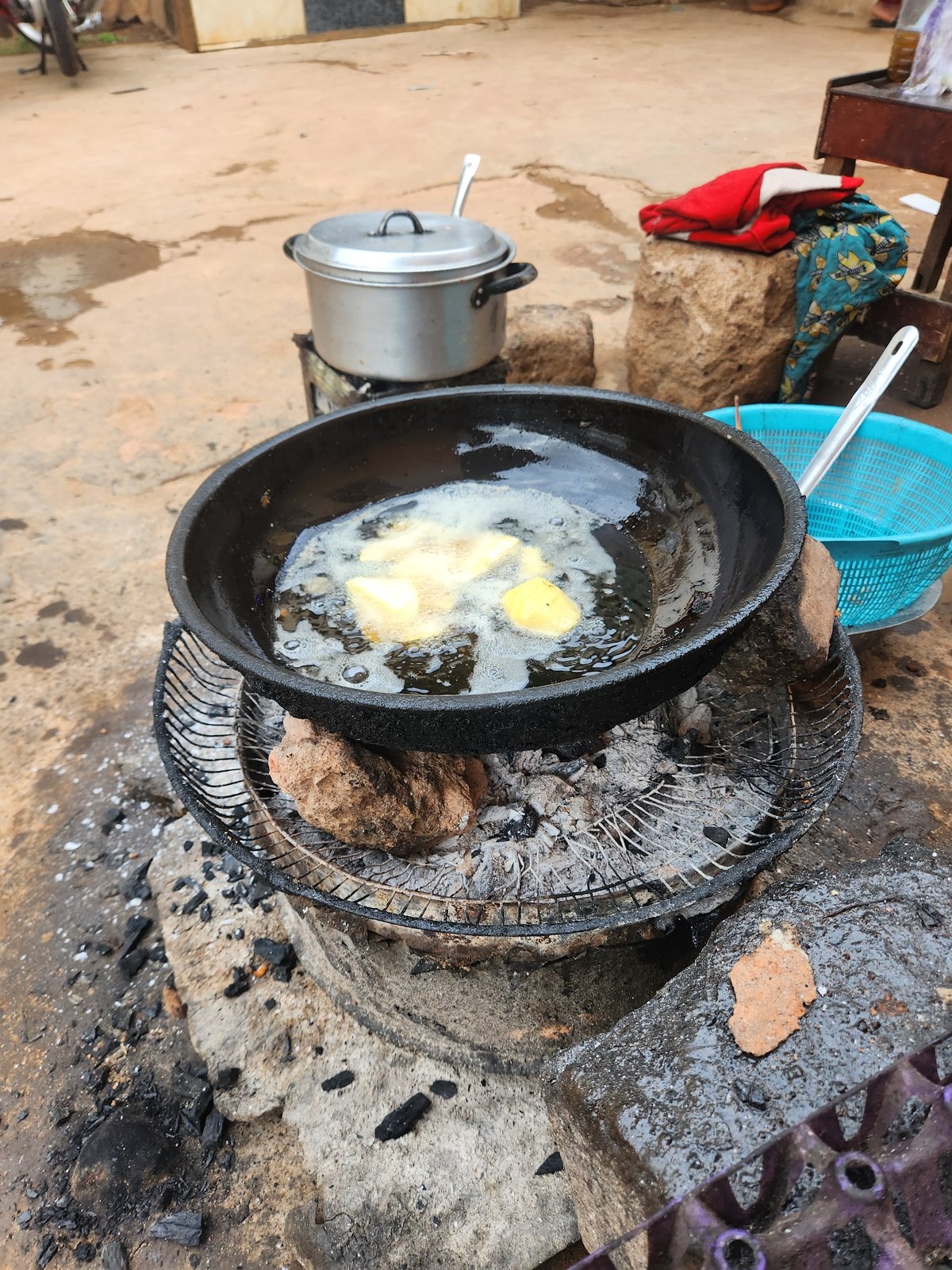 Daily Life Documented Across Jos Streets During Afternoon Hours
